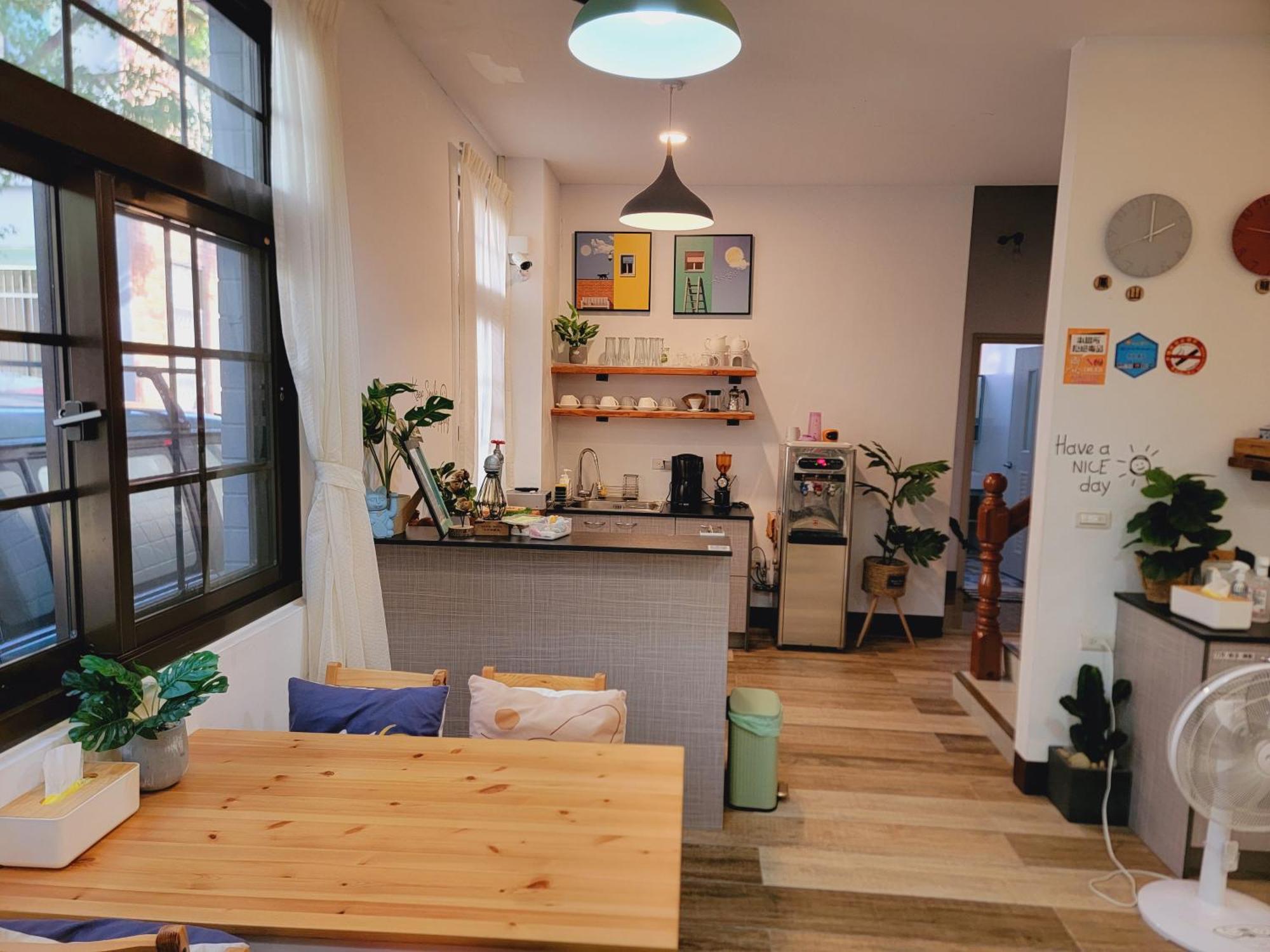Red Rose B&B漫楓宿民宿 桃園市民宿110號 Longtan Exterior photo